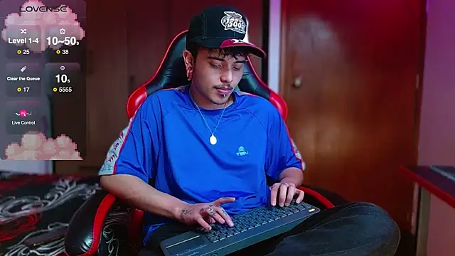 Snapshot of Hgp3riodictabl3 chatting on November 7, 2025, 1:43 am Hgp3riodictabl3 online show from November 7, 2025, 1:43 am