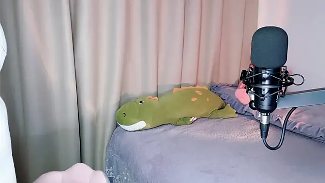 starsqimei online show from March 27, 2026, 5:38 am