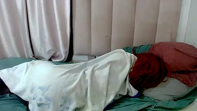 Kikiblaze77 online show from December 7, 2024, 1:30 am