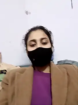 magicmoment00786 online show from January 7, 2025, 3:44 pm