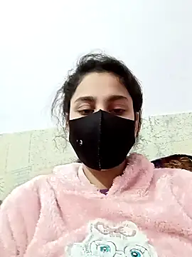 magicmoment00786 online show from January 18, 2025, 7:38 am