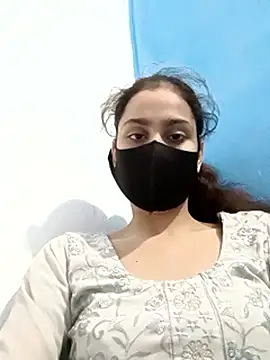 magicmoment00786 online show from September 11, 2025, 1:44 pm