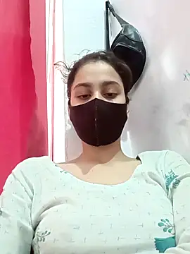 magicmoment00786 online show from October 23, 2025, 6:56 am