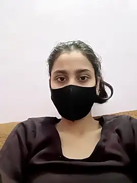 magicmoment00786 online show from February 20, 2025, 2:02 pm