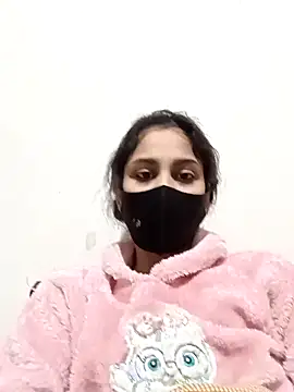 magicmoment00786 online show from December 22, 2024, 4:17 pm