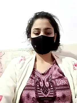 magicmoment00786 online show from January 13, 2025, 7:54 am