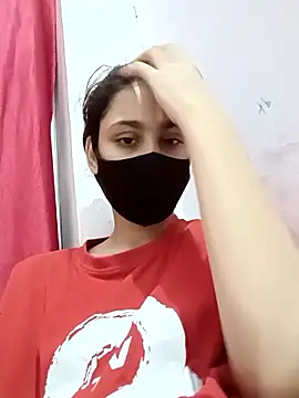 magicmoment00786 online show from October 6, 2025, 1:45 pm