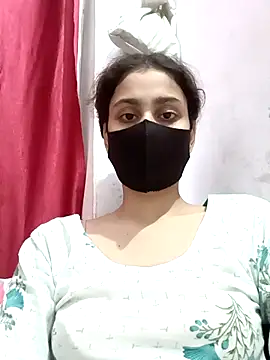 magicmoment00786 online show from October 2, 2025, 1:58 pm