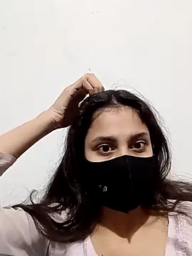 magicmoment00786 online show from December 17, 2024, 5:15 pm