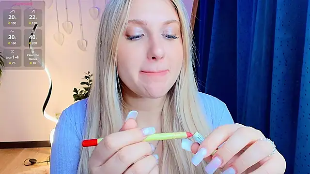 Evacadooo online show from March 3, 2026, 3:02 am