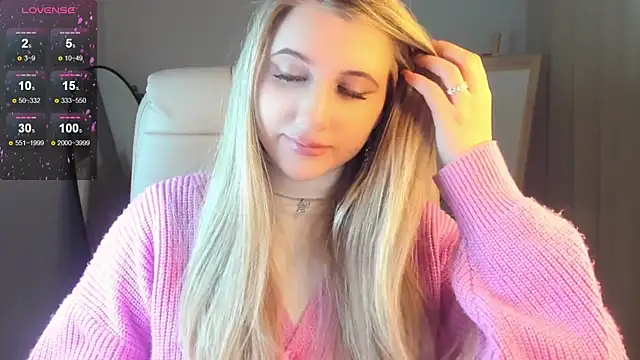 Evacadooo online show from January 11, 2025, 2:41 am
