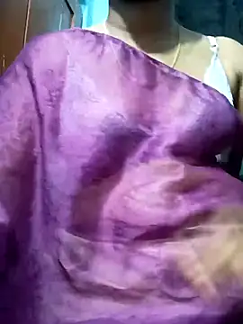 Snapshot of Tamillminnal chatting on February 12, 2025, 5:48 pm Tamillminnal online show from February 12, 2025, 5:48 pm