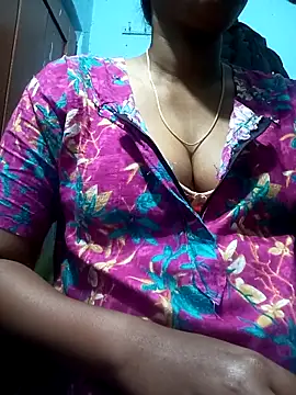 Snapshot of Tamillminnal chatting on March 3, 2025, 1:56 pm Tamillminnal online show from March 3, 2025, 1:56 pm