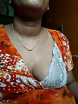 Snapshot of Tamillminnal chatting on September 19, 2025, 5:55 am Tamillminnal online show from September 19, 2025, 5:55 am