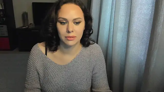 Snapshot of MollyCheiz chatting on October 22, 2025, 11:53 am MollyCheiz online show from October 22, 2025, 11:53 am