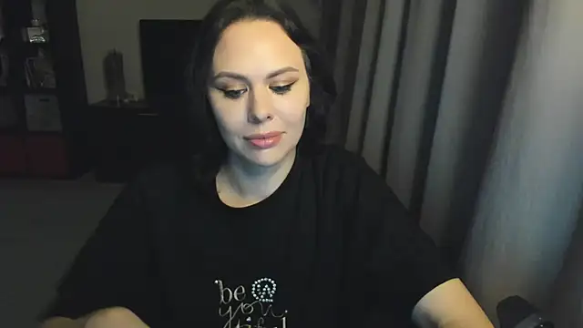 Snapshot of MollyCheiz chatting on September 25, 2025, 10:49 pm MollyCheiz online show from September 25, 2025, 10:49 pm