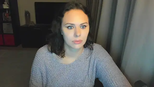 Snapshot of MollyCheiz chatting on September 22, 2025, 5:19 pm MollyCheiz online show from September 22, 2025, 5:19 pm