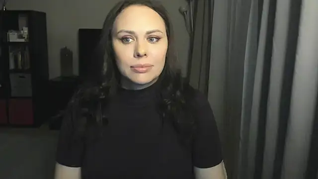 MollyCheiz online show from April 11, 2026, 6:00 pm