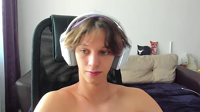 Ostin meow online show from September 30, 2025, 8:20 am