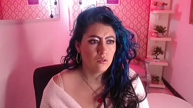 scarleth blue online show from October 9, 2025, 3:29 am