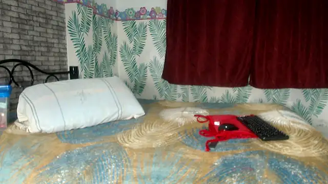 Snapshot of leonabigass18 chatting on January 27, 2025, 7:24 pm leonabigass18 online show from January 27, 2025, 7:24 pm