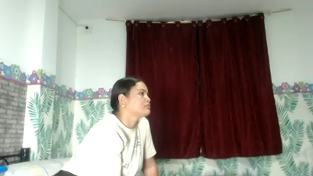 Snapshot of leonabigass18 chatting on January 26, 2025, 3:14 pm leonabigass18 online show from January 26, 2025, 3:14 pm