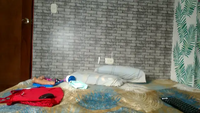 Snapshot of leonabigass18 chatting on January 24, 2025, 3:13 pm leonabigass18 online show from January 24, 2025, 3:13 pm