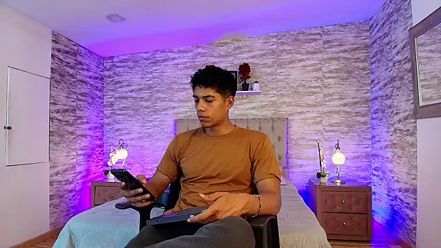 wagz online show from March 31, 2026, 8:22 pm