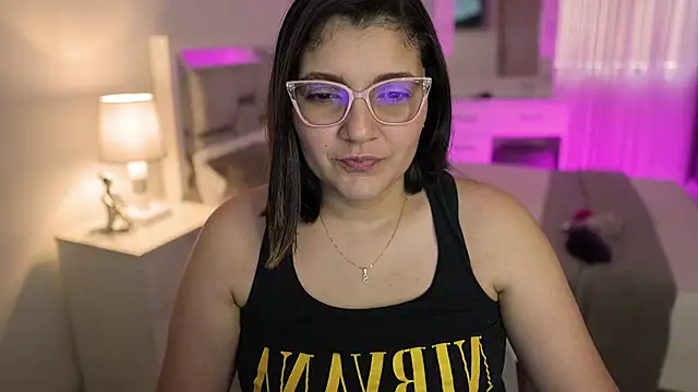 Camilaa bueno online show from December 22, 2024, 7:21 pm