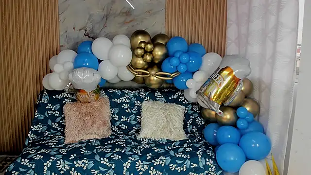 Snapshot of Any_topless chatting on October 11, 2025, 11:00 am Any topless online show from October 11, 2025, 11:00 am