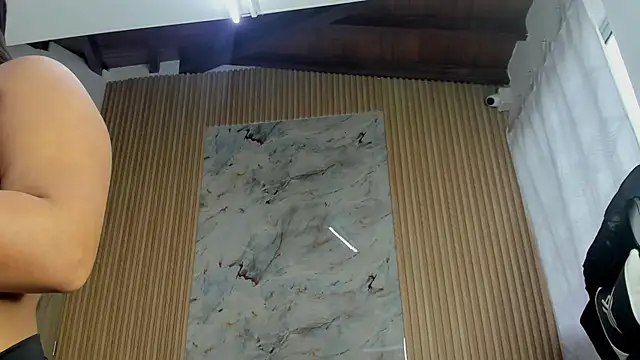 Any topless online show from November 8, 2025, 11:03 am