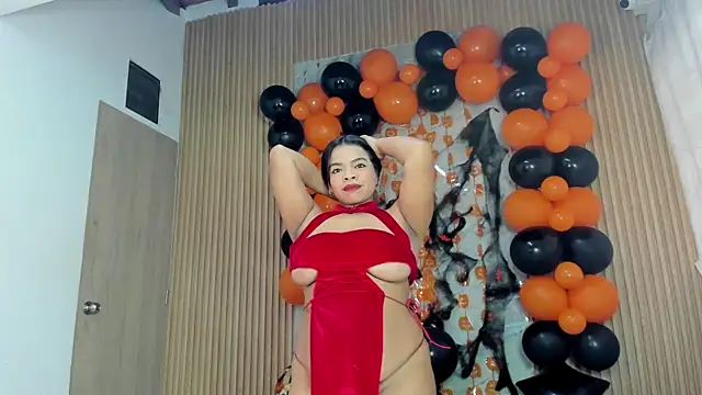 Snapshot of Any_topless chatting on October 21, 2025, 11:09 am Any topless online show from October 21, 2025, 11:09 am