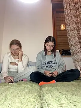 Snapshot of ella_grays chatting on October 24, 2025, 5:56 pm ella grays online show from October 24, 2025, 5:56 pm