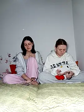 ella grays online show from March 20, 2026, 9:05 pm