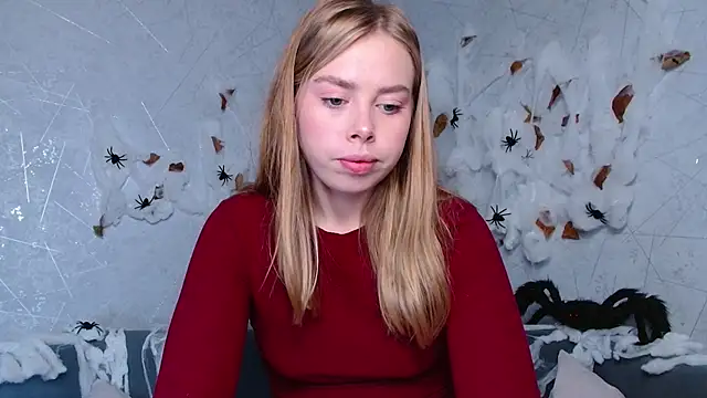 Snapshot of sofiaa_here chatting on October 30, 2025, 12:31 am sofiaa here online show from October 30, 2025, 12:31 am