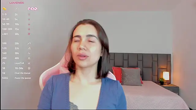 SaraOspinna online show from October 30, 2025, 1:20 pm