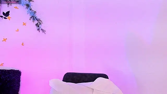 Snapshot of _karenestrada chatting on October 15, 2025, 6:22 am  karenestrada online show from October 15, 2025, 6:22 am