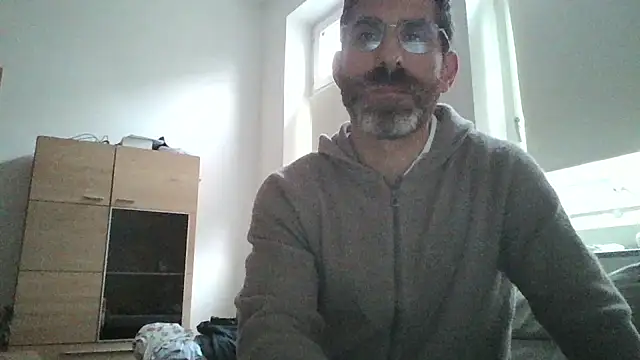 Snapshot of alcatraz009 chatting on October 9, 2025, 4:29 pm alcatraz009 online show from October 9, 2025, 4:29 pm