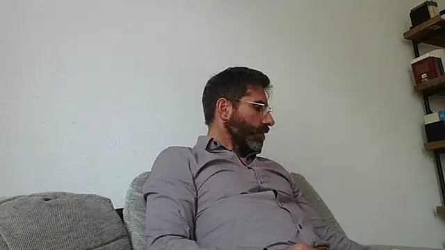 Snapshot of alcatraz009 chatting on September 24, 2025, 2:45 pm alcatraz009 online show from September 24, 2025, 2:45 pm