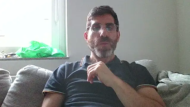 Snapshot of alcatraz009 chatting on October 8, 2025, 3:02 pm alcatraz009 online show from October 8, 2025, 3:02 pm