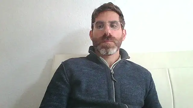 Snapshot of alcatraz009 chatting on October 12, 2025, 2:40 pm alcatraz009 online show from October 12, 2025, 2:40 pm