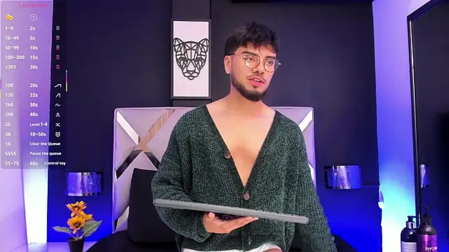 Snapshot of Tommidubois chatting on March 8, 2025, 3:06 am Tommidubois online show from March 8, 2025, 3:06 am