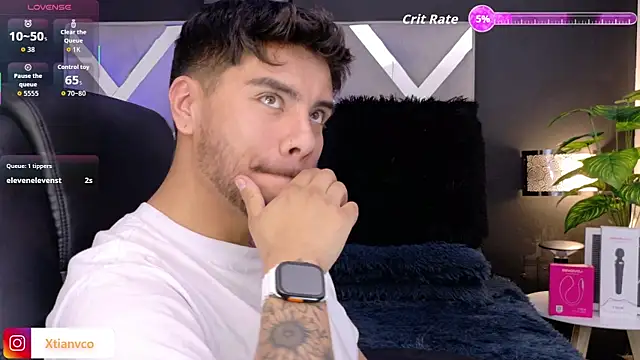 Snapshot of Tommidubois chatting on October 1, 2025, 3:11 am Tommidubois online show from October 1, 2025, 3:11 am