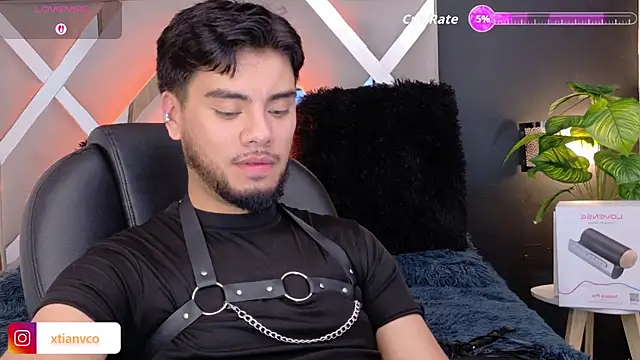 Tommidubois online show from December 19, 2025, 4:16 am