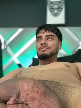 Snapshot of Tommidubois chatting on February 18, 2025, 6:15 am Tommidubois online show from February 18, 2025, 6:15 am