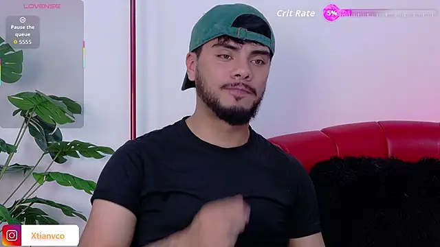 Snapshot of Tommidubois chatting on October 29, 2025, 3:38 am Tommidubois online show from October 29, 2025, 3:38 am