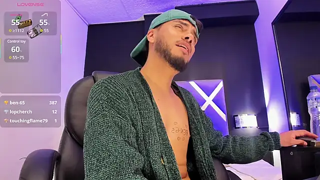 Snapshot of Tommidubois chatting on February 26, 2025, 2:08 am Tommidubois online show from February 26, 2025, 2:08 am