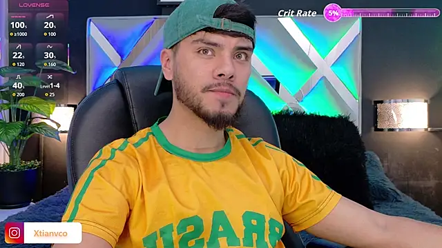 Snapshot of Tommidubois chatting on September 14, 2025, 4:57 am Tommidubois online show from September 14, 2025, 4:57 am