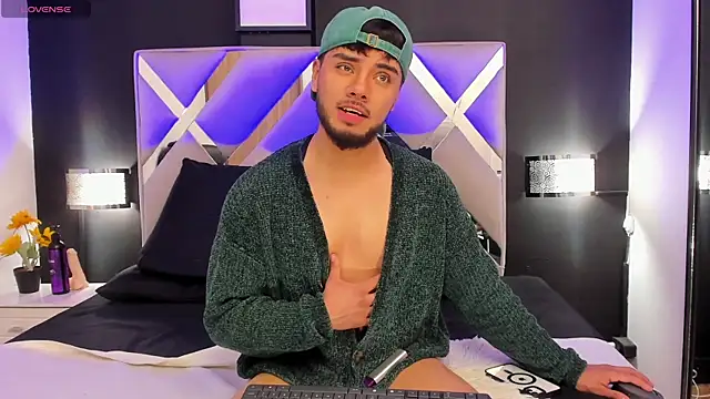 Snapshot of Tommidubois chatting on February 25, 2025, 3:09 am Tommidubois online show from February 25, 2025, 3:09 am