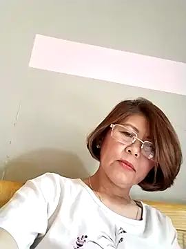 Baby-tits2024 online show from March 15, 2025, 6:25 am